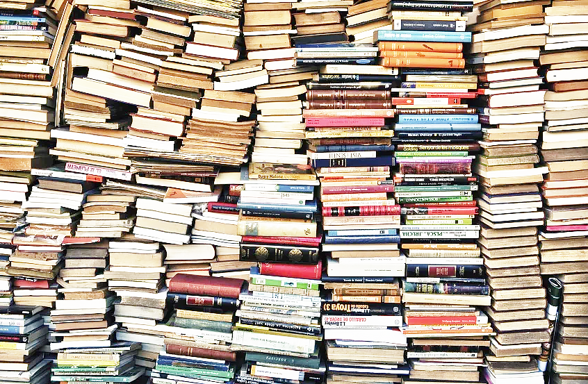 много книг